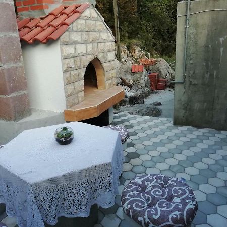 Apartman Radic Ston Esterno foto