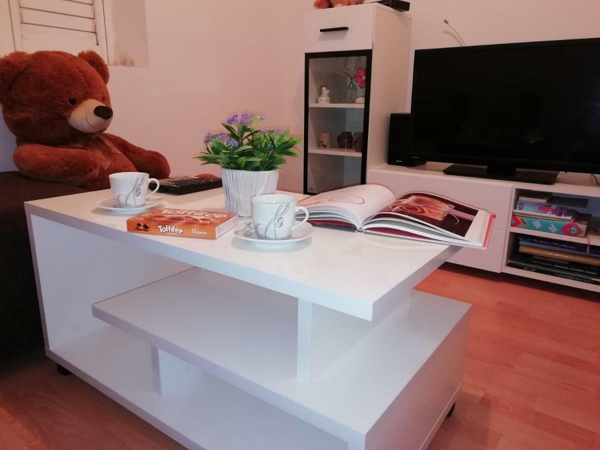 Apartman Radic Ston Esterno foto